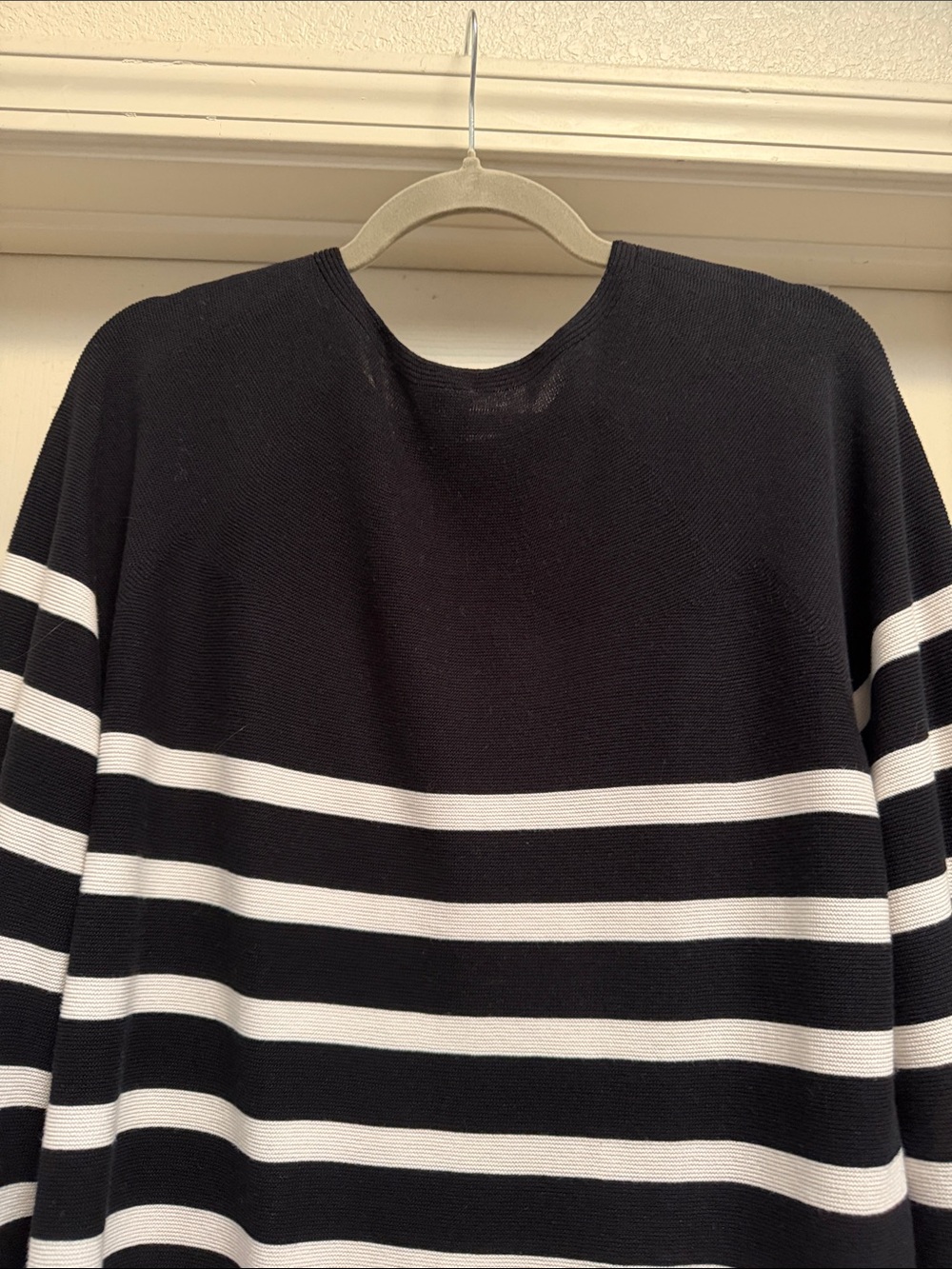 Uniqlo 3D Knit Cotton Sweater Black/White Stripes Sz L - Picture 5 of 7